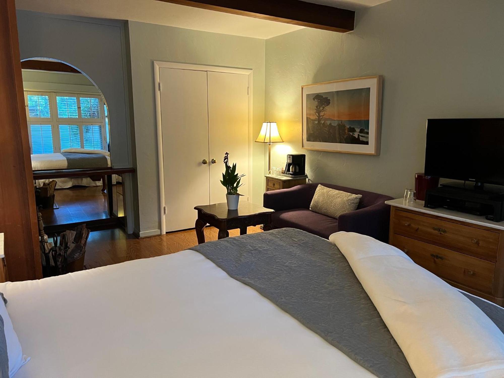 Carmel Garden Inn Ngoại thất bức ảnh