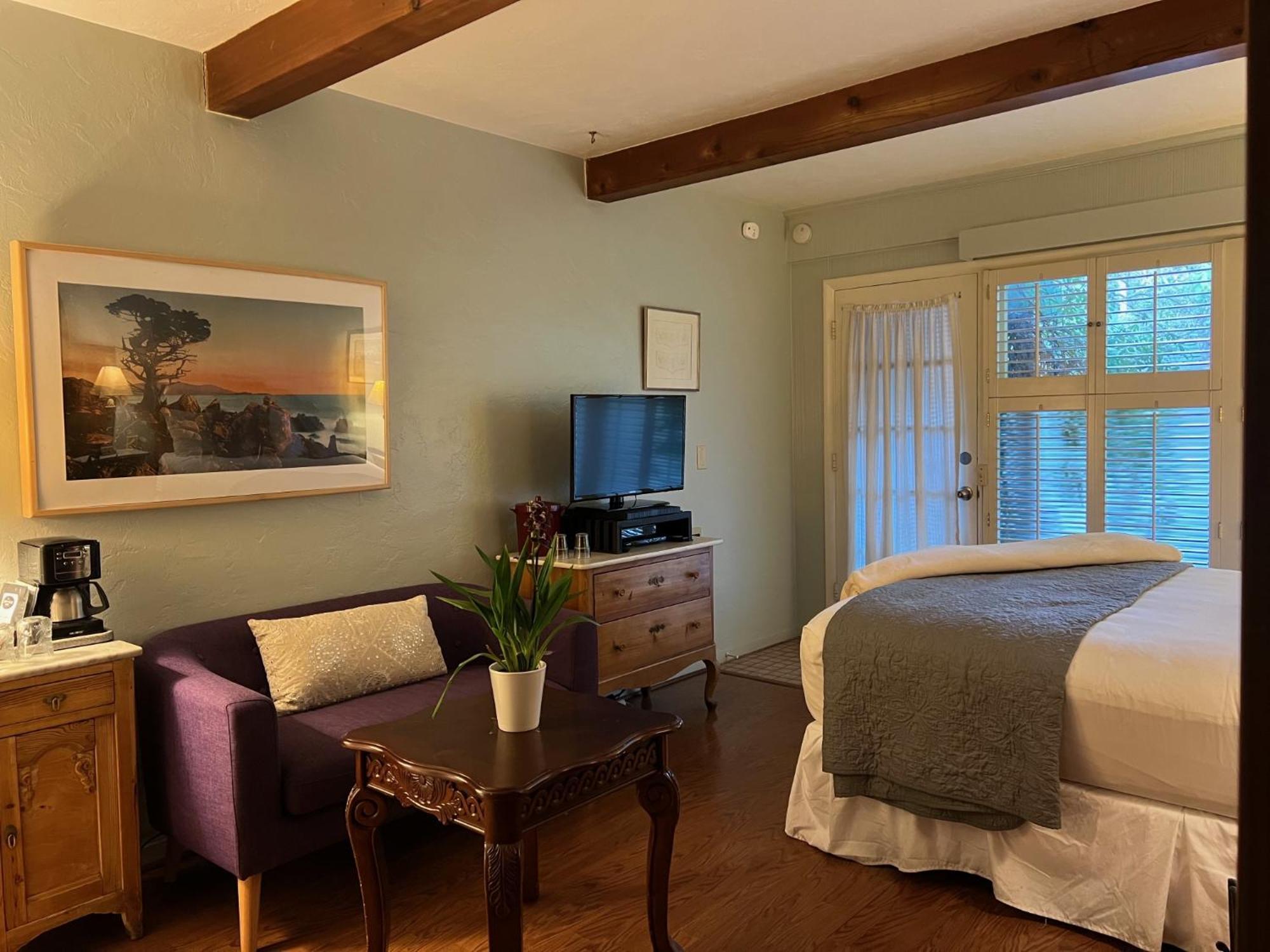 Carmel Garden Inn Ngoại thất bức ảnh