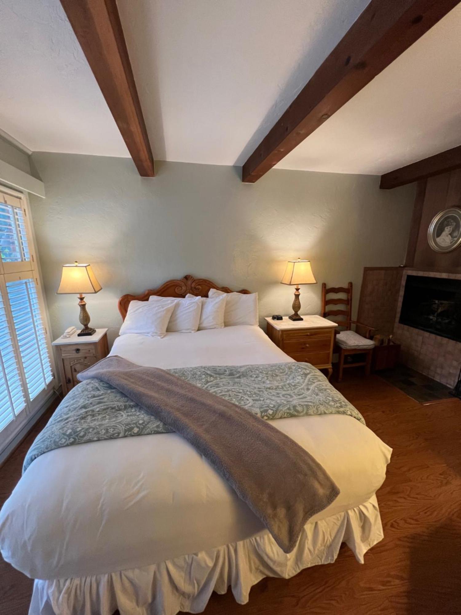Carmel Garden Inn Ngoại thất bức ảnh